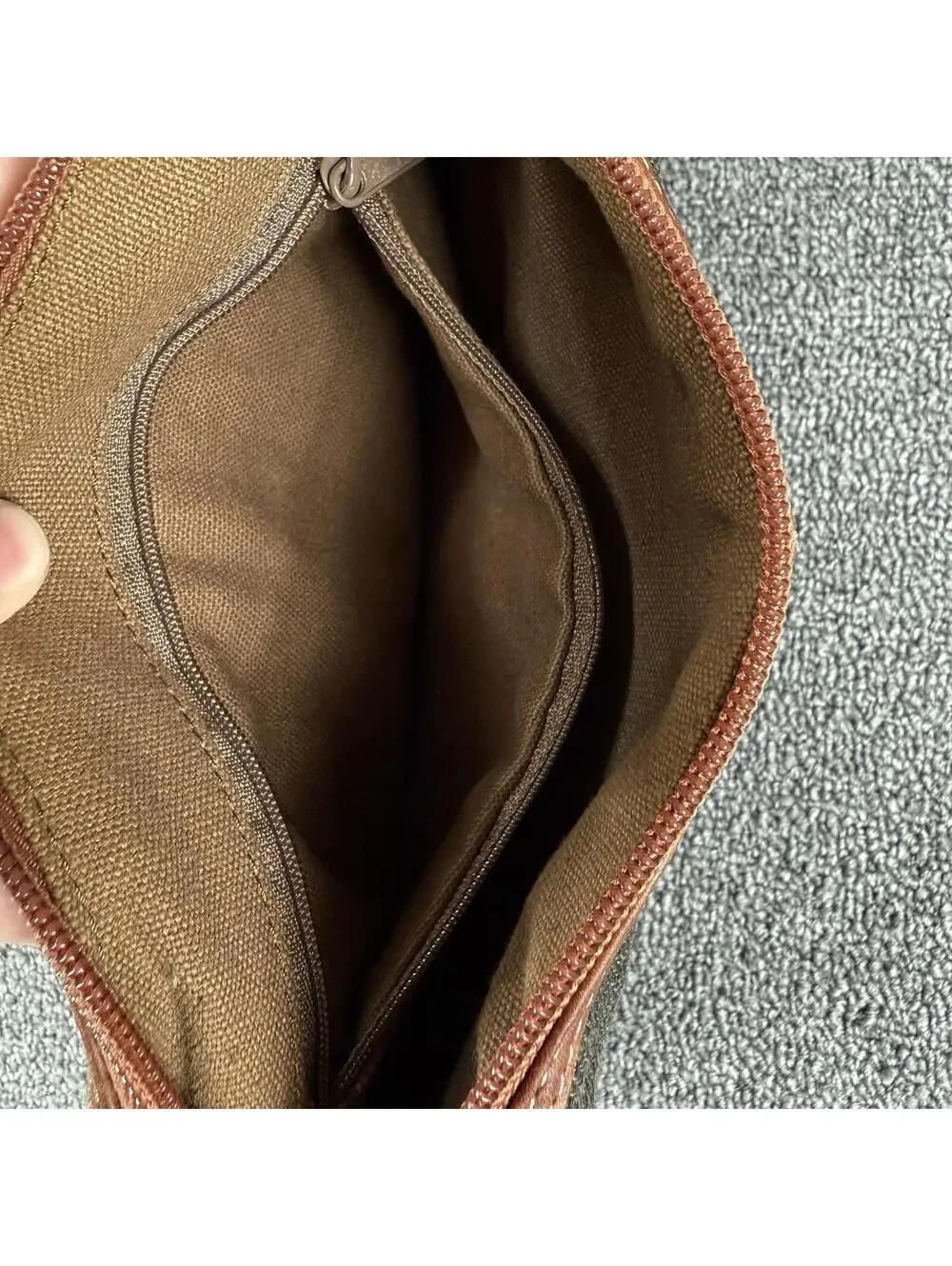 Vintage 90s Y2K Tommy Bahama Dark Floral Tapestry Baguette Bag Purse - Picture 7 of 7